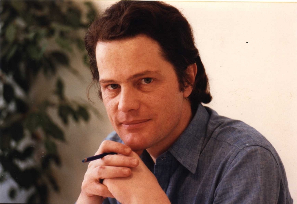 19870000 CAL WORLD MAG. Editor 4.jpg
